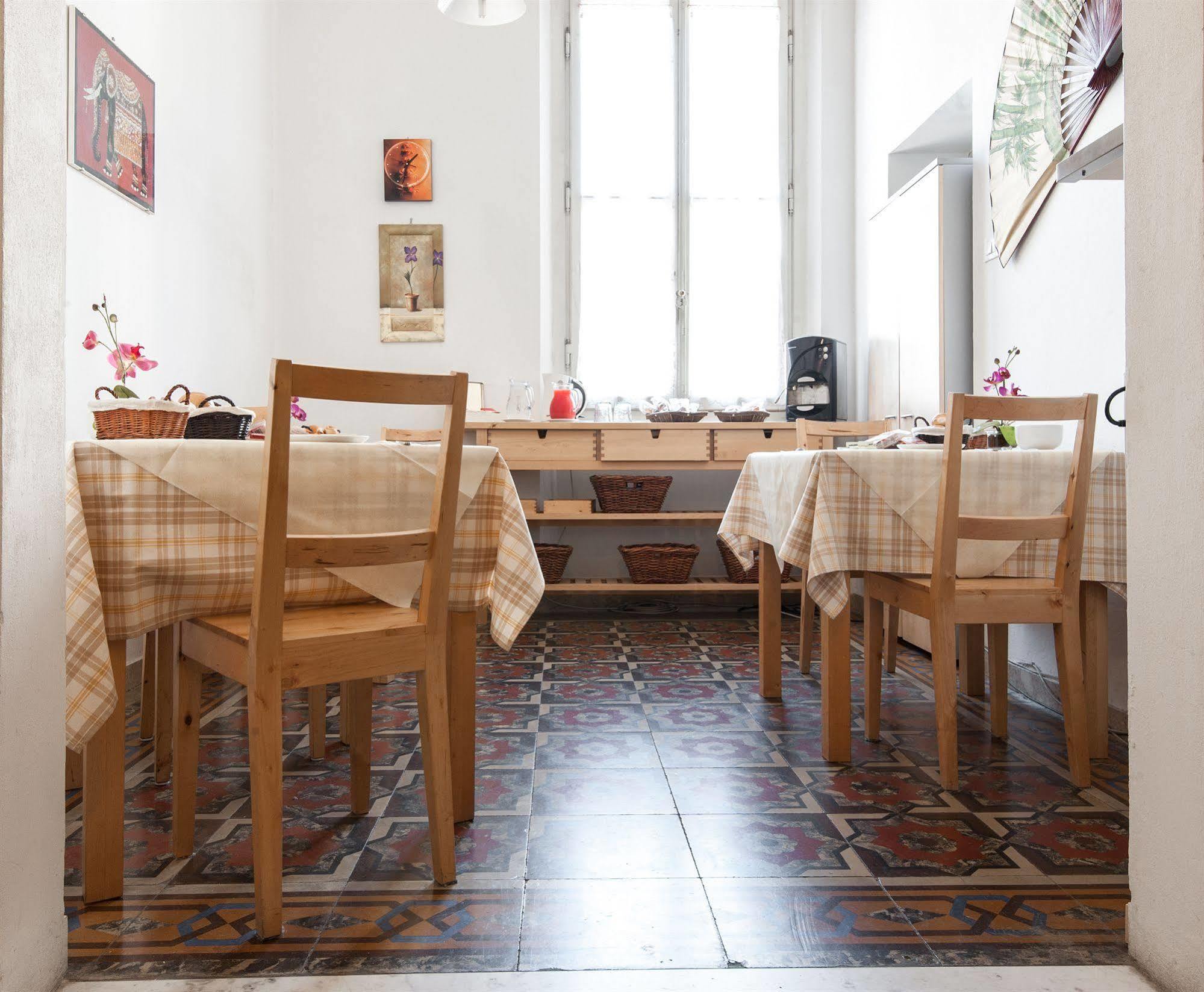 B&B 5 Sensi Firenze Eksteriør billede